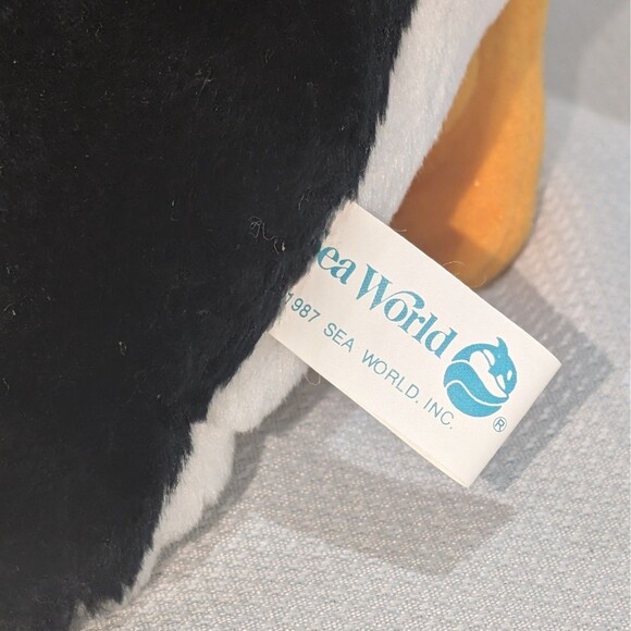 VTG 1987 Sea World Penny Penguin with Scarf Plush Stuffed Animal 17" Aurora Ohio - Picture 7 of 9